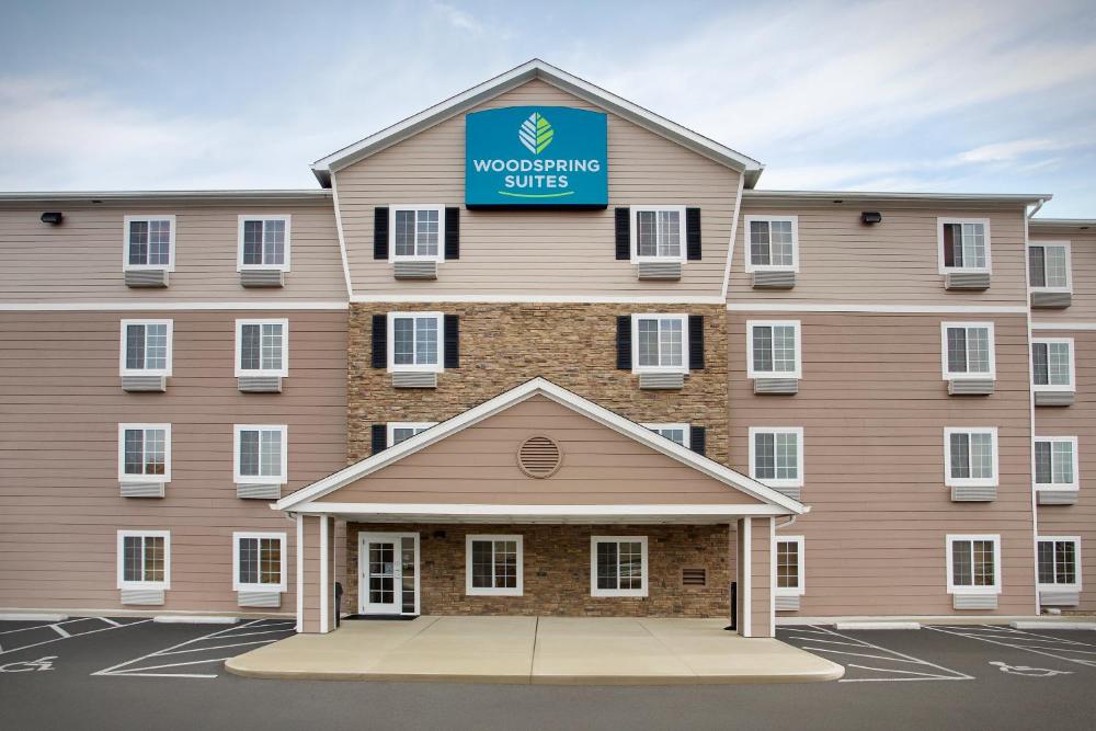 WoodSpring Suites Columbus North I-270
